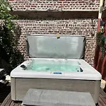 Independant Et Calme Avec Jacuzzi A Penzion 3*