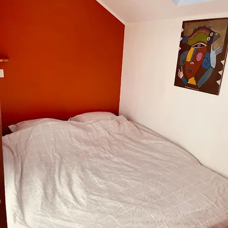 Independant Et Calme Avec Jacuzzi A Guest house 3*