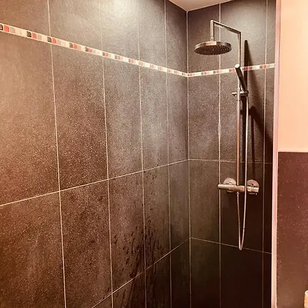 Independant Et Calme Avec Jacuzzi A Vendégház