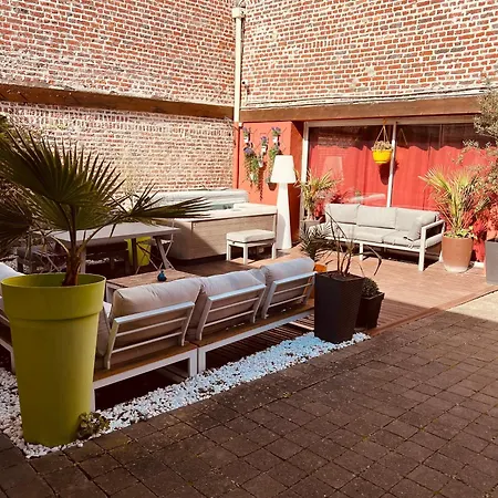 Independant Et Calme Avec Jacuzzi A