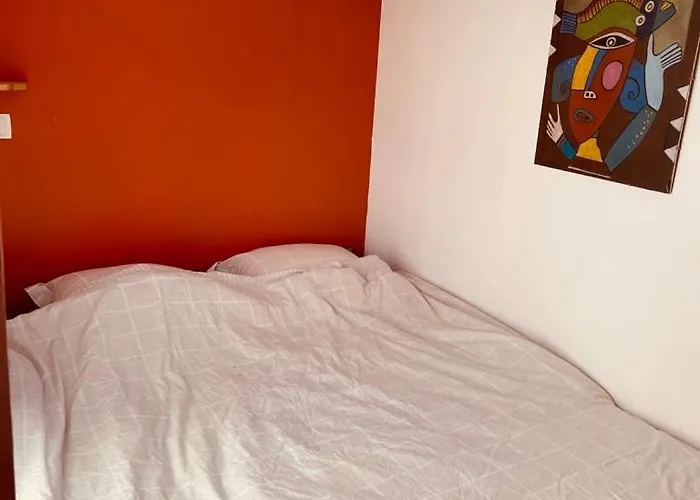 Independant Et Calme Avec Jacuzzi A Gasthuis 3*