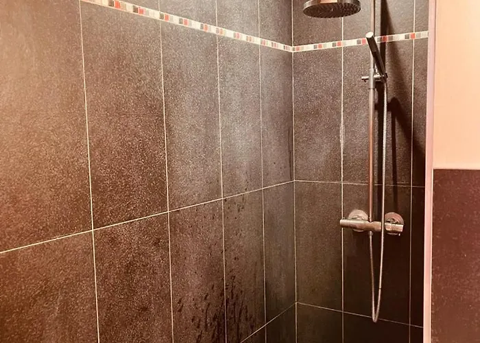 Independant Et Calme Avec Jacuzzi A Гостевой дом