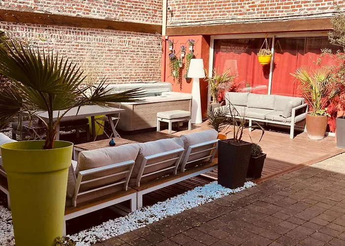 Independant Et Calme Avec Jacuzzi A