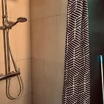 Pensión Indépendant Et Calme Avec Jacuzzi à Lila