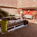 Indépendant Et Calme Avec Jacuzzi à